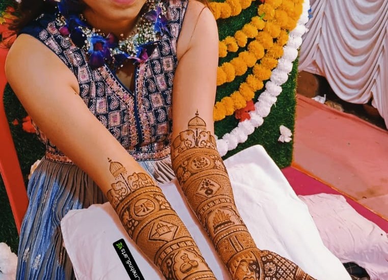 Akshita Mehandi Arts